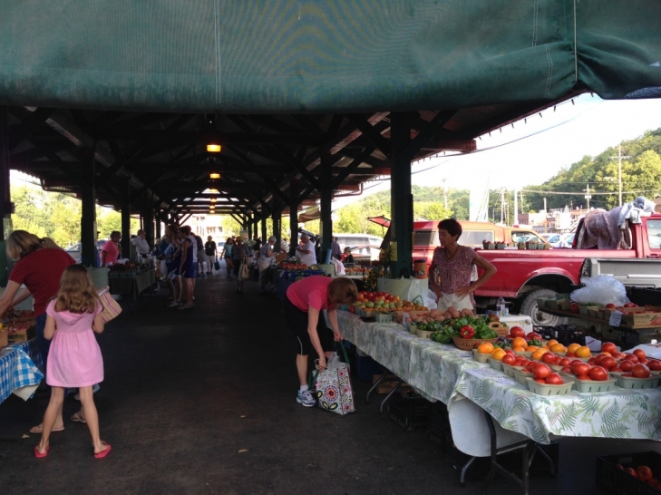 Missouri-River-Farmers-Market.jpeg