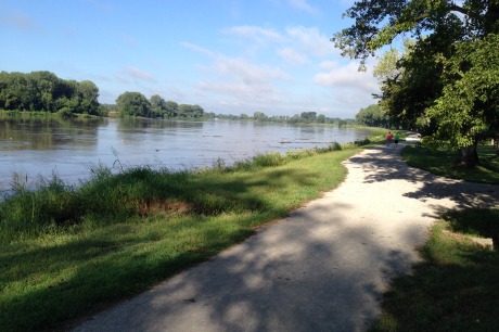 Missouri-River-Walk.jpeg