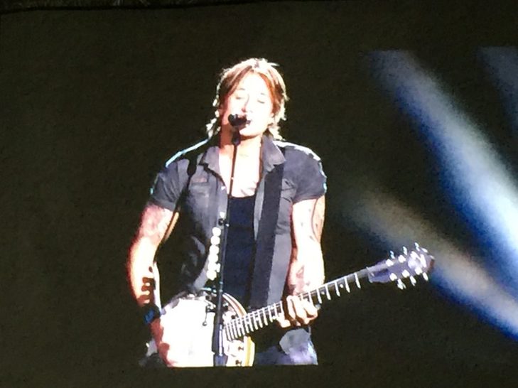 Brilliant-Keith-Urban-Concert-Rocks-Palm-Beach-2.jpeg