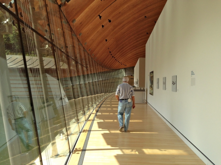 Crystal-Bridges-Offers-Chic-Contemporary-Catwalk.jpeg