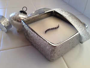 Crazy-About-Ribbonwick-Modern-Candles-3.jpeg