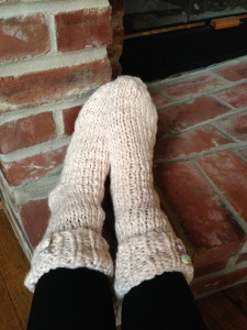 Spanista-Holiday-Gift-Collection-Stylishly-Warms-Pink.jpeg