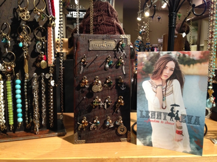 Spanista-Holiday-Collection-Treasures-Lenny-&-Eva-Display.jpeg
