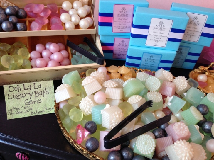 Soap Baubles - Bow of Gems to Enjoy