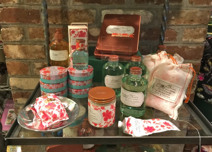 Spanista-In-Touch-Tableau-Returns-Featuring-Library-of-Flowers-Collection.jpeg