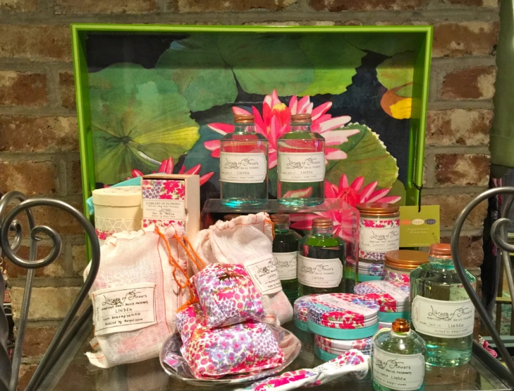 Spanista-In-Touch-Tableau-Returns-Featuring-Library-of-Flowers-Collection-2.jpeg