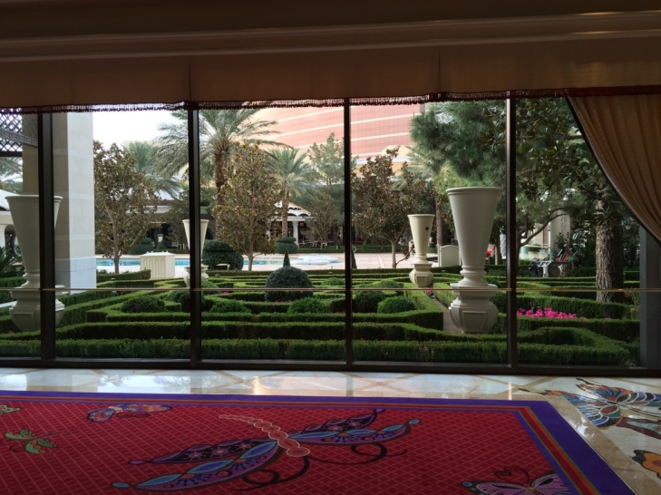 Las-Vegas-Encore-Hotel-Experience-2.jpeg