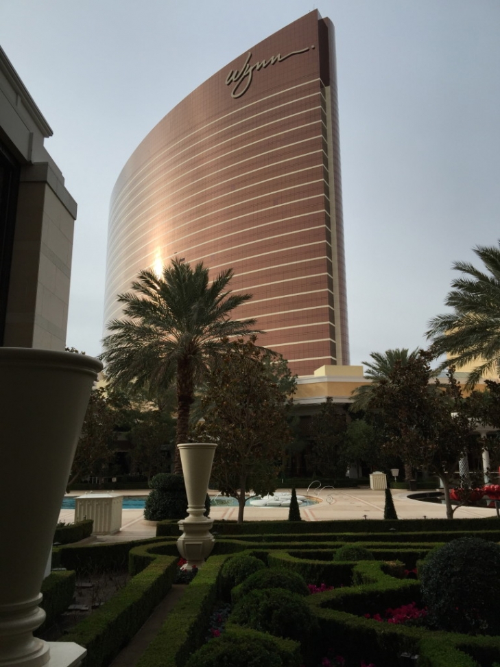 Las-Vegas-Encore-Hotel-Experience-1.jpeg