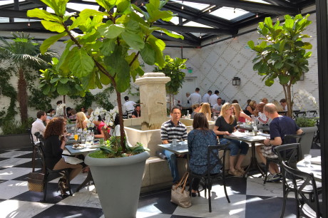 Oxford-Exchange-Eatery-&-Emporium-7.jpeg
