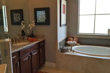Give-House-Guests-Perfect-Self-Care-Spa-Bath-Experience-4.jpeg
