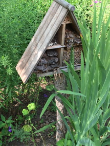 Delightful-Artisan-Birdhouses-For-Nature's-Feathered-Friends-6.jpeg