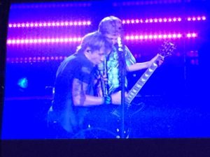 Brilliant-Keith-Urban-Concert-Rocks-Palm-Beach-8.jpeg